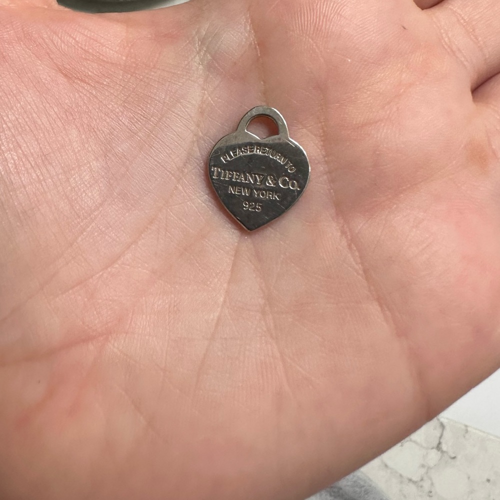 Tiffany heart pendant